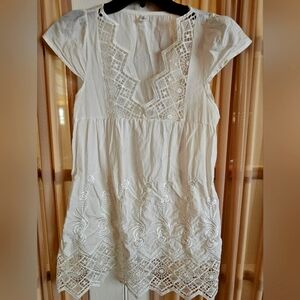 Beautiful white cotton cap sleeve top